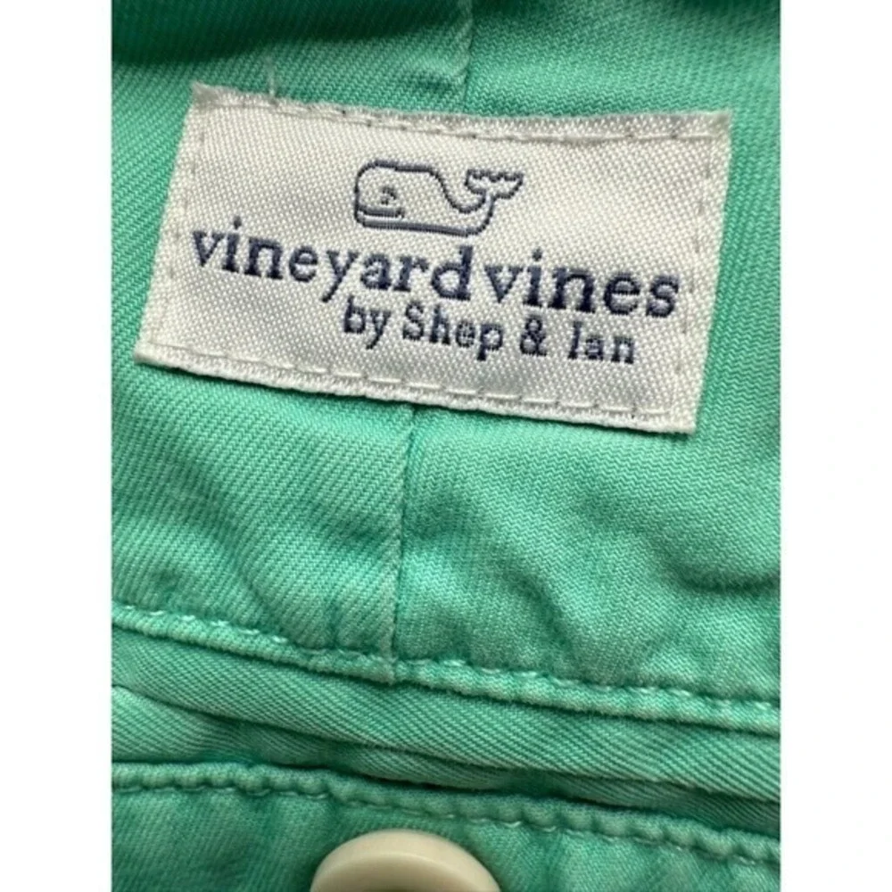 Vineyard Vines Club/Fraternity Shorts Men's‎ size 30 Green w/Blue Whales